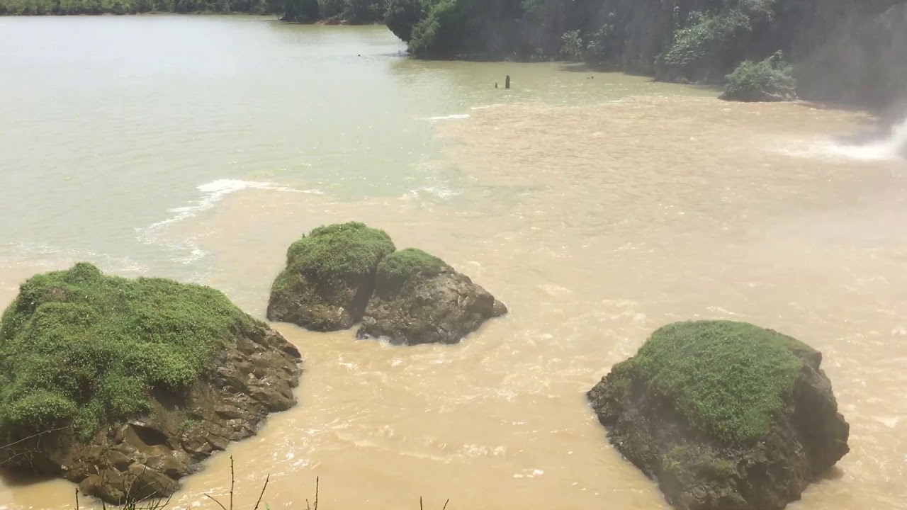 Jraiblian waterfall In Viet Nam - Thac Bao Dai
