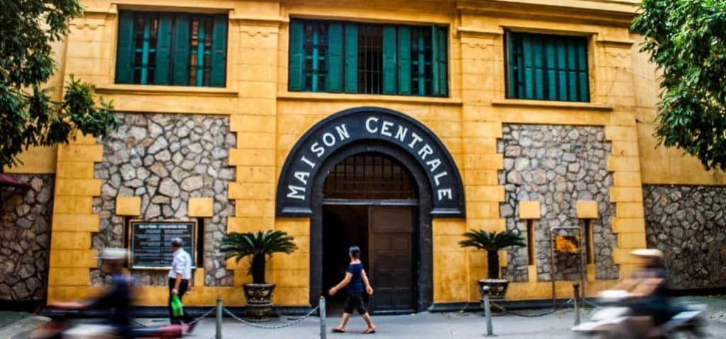 prision de hoa lo hanoi