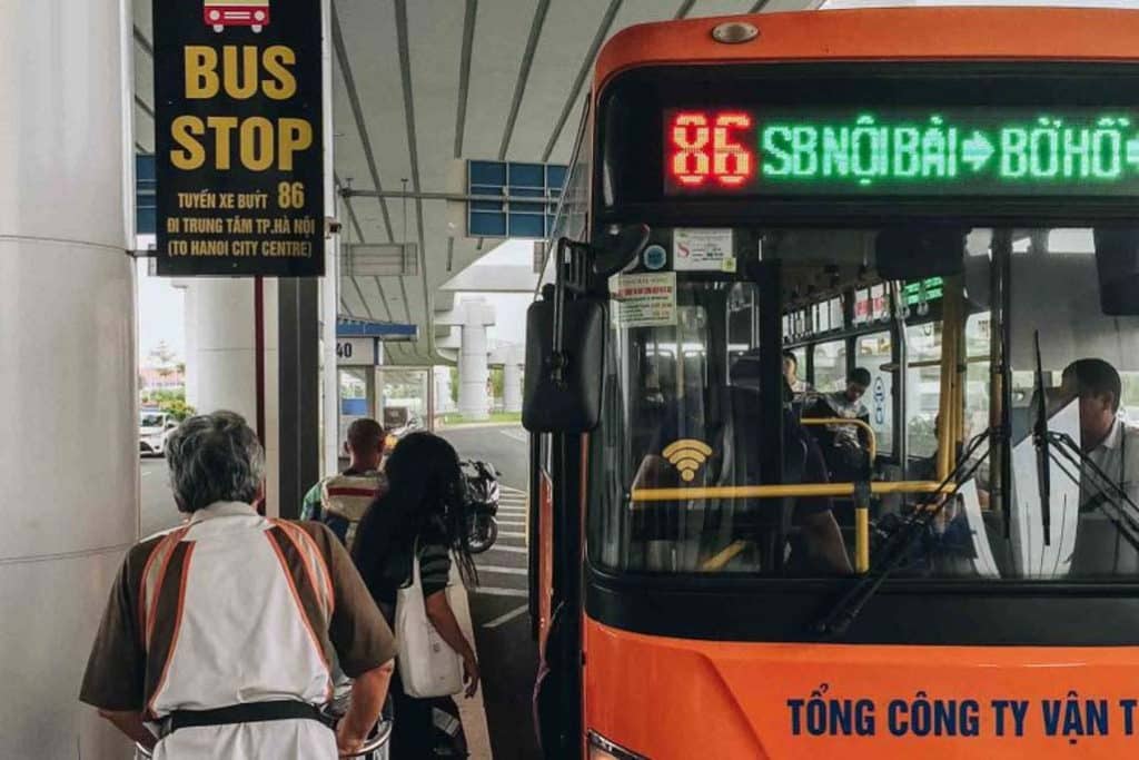 bus aeropuerto en hanoi