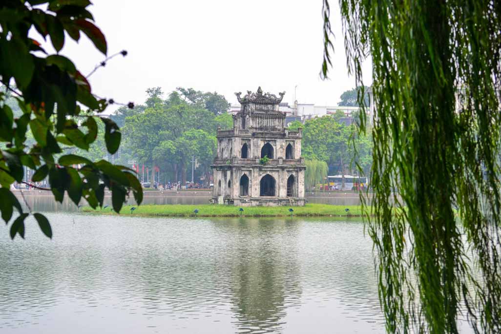 lago de hoan kien en hanoi