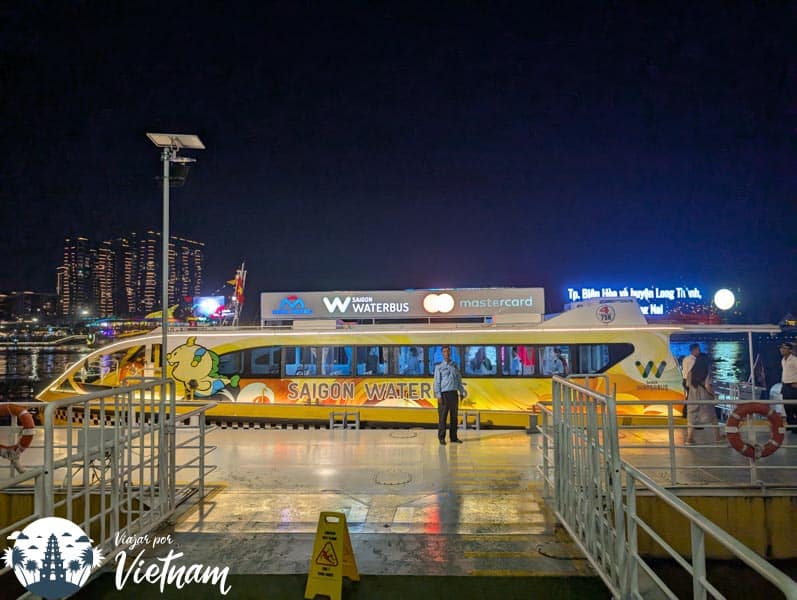 barco saigon waterbus en ho chi minh city