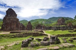 santuario y templos de my son, hoi an vietnam