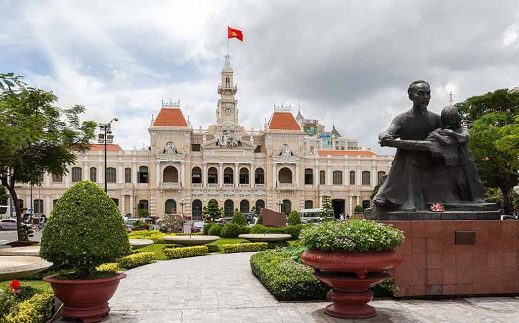 ho chi minh city hall